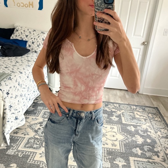 Seamless aeropostale pink v neck crop top - Picture 1 of 4